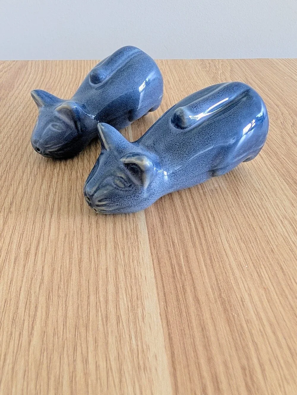 Ceramic Cat Salt & Pepper Shakers 🐱